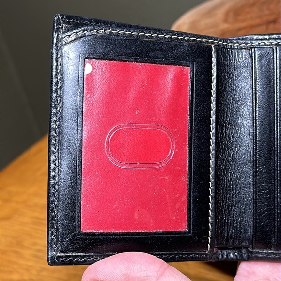 DOONEY & BOURKE Compact Bifold Snap Wallet - Picture 9 of 12